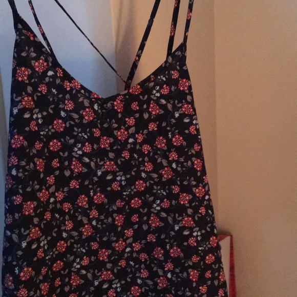 Hollister floral tank - Picture 1 of 1